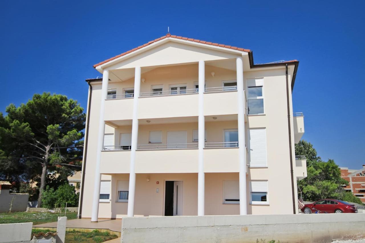 Loren - Mali - Second Floor Medulin Exterior photo